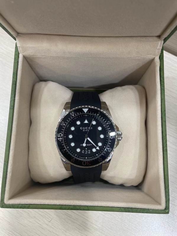 Gucci Dive Black Dial Rubber Strap