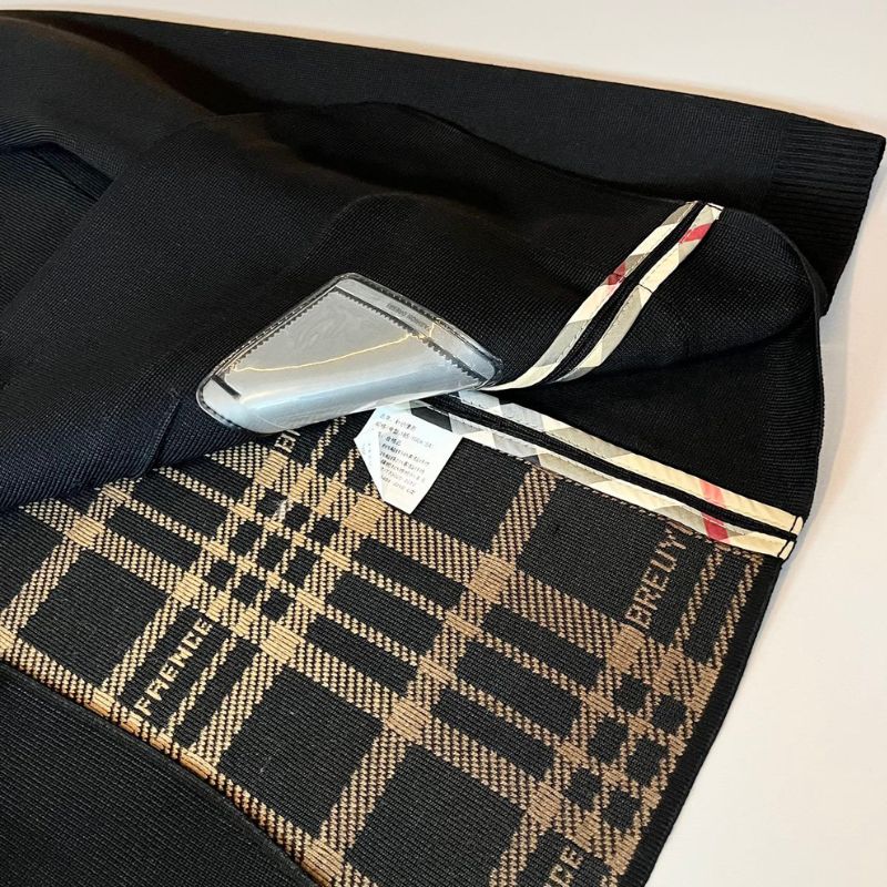 Burberry Elegant Knit Wool Jacket